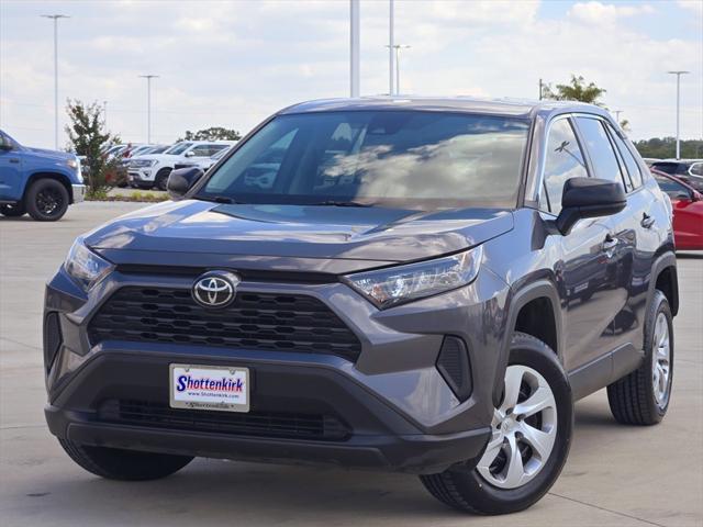 2022 toyota rav4 le