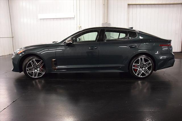 2022 kia stinger gt2