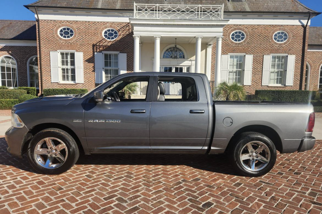 2011 dodge ram 1500 sport