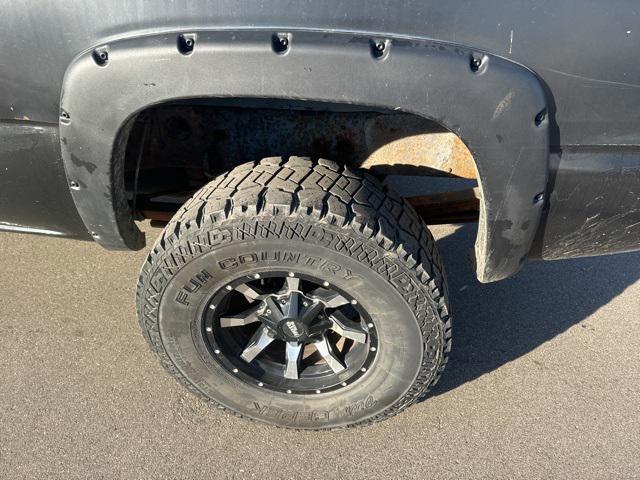 2004 chevrolet silverado 2500 ls h/d crew cab