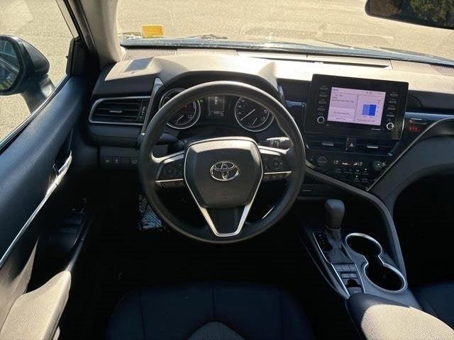 2021 toyota camry hybrid le
