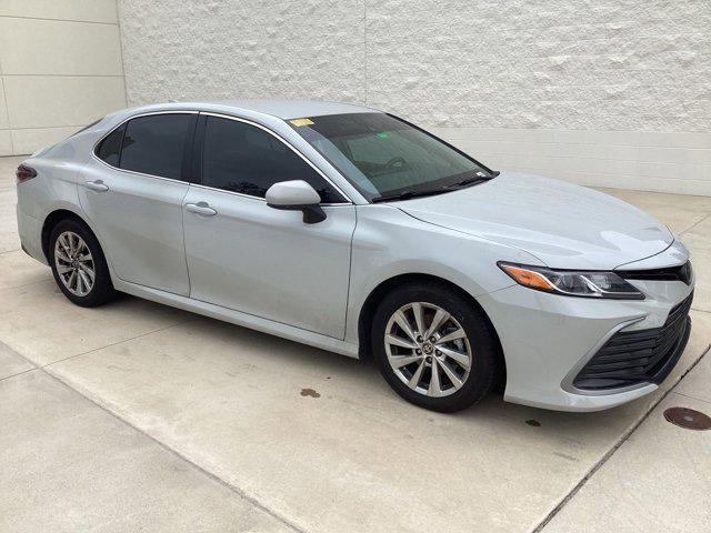 2023 toyota camry le