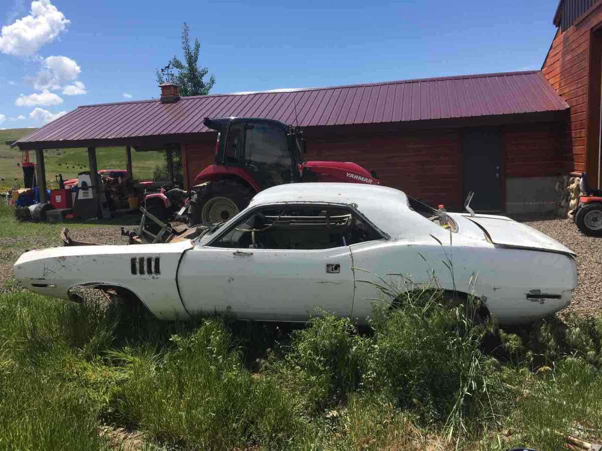 1971 plymouth cuda green rwd manual