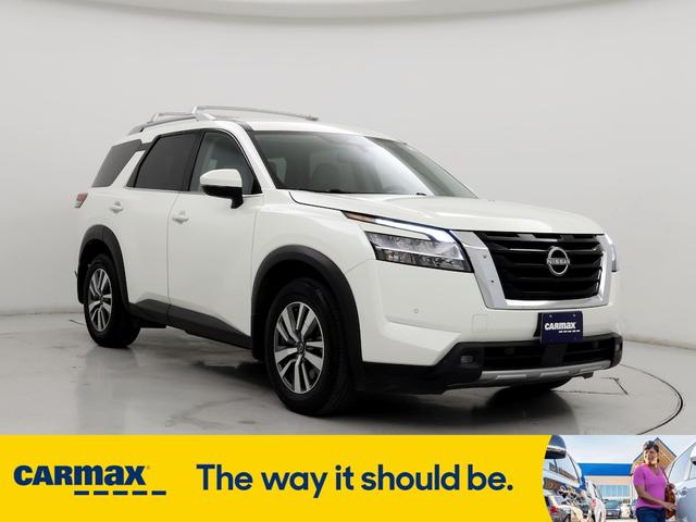 2022 nissan pathfinder sl