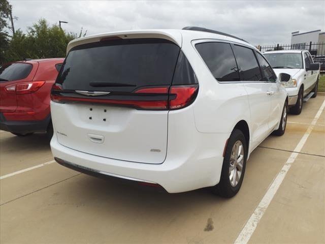 2022 chrysler pacifica touring-l