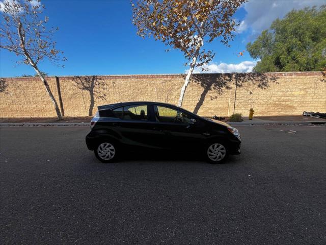 2014 toyota prius c two