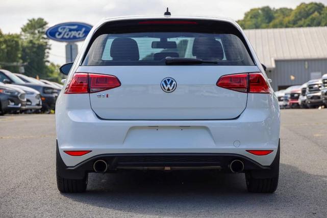 2017 volkswagen golf gti se 4-door