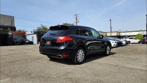 2012 porsche cayenne