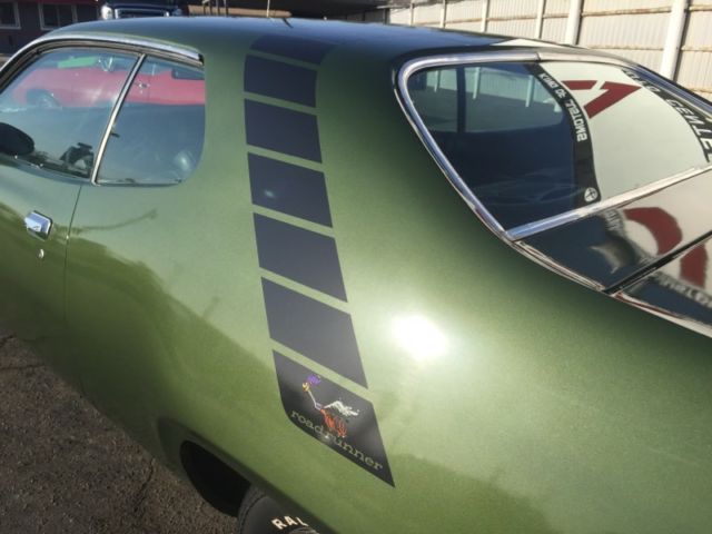 1971 plymouth road runner, rare 340 engine, clean car, great floors runs great