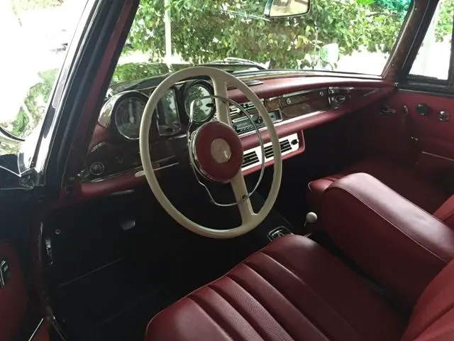 1966 mercedes-benz 300se convertible *fully restored*