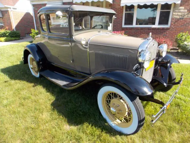 ford 1930 model a coupe