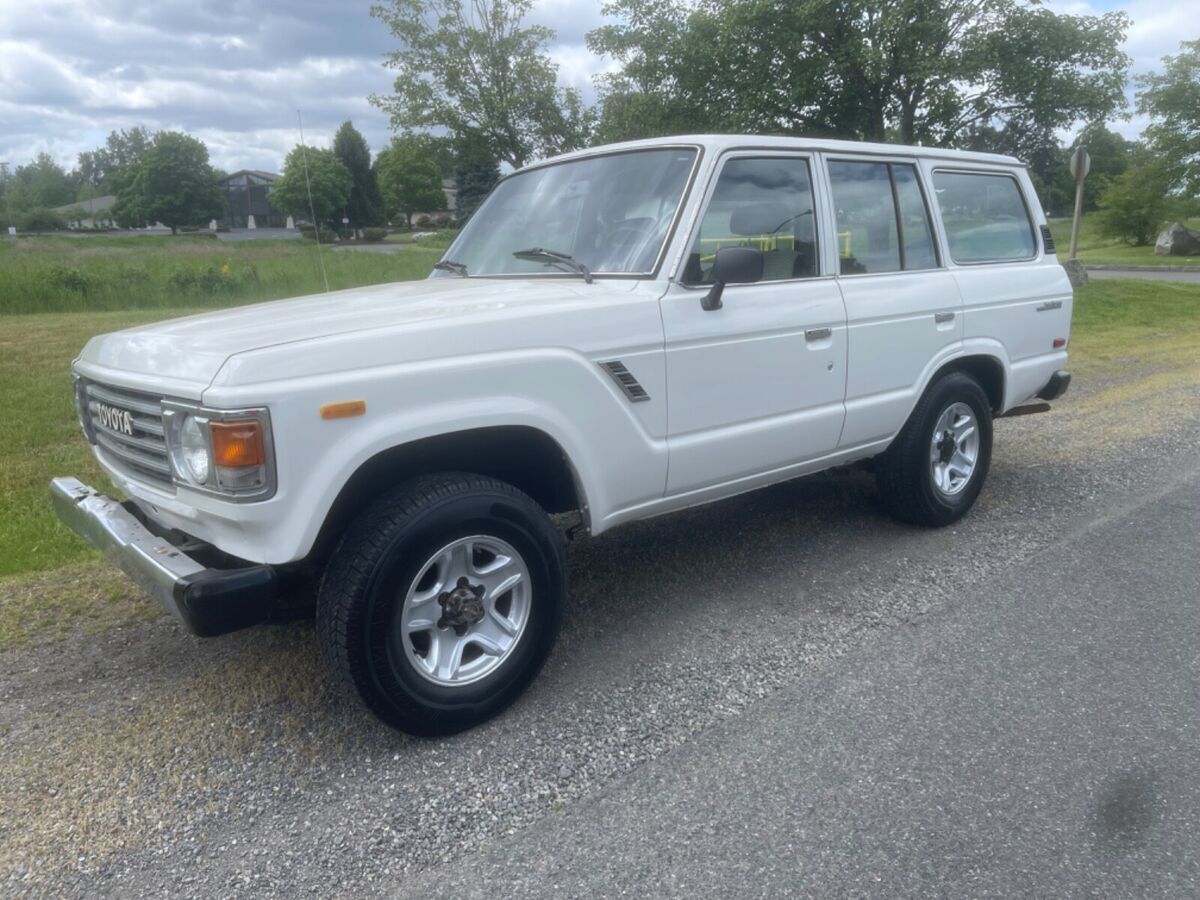 1983 toyota land cruiser fj60 4x4 2f 4.2l worldwide no reserve