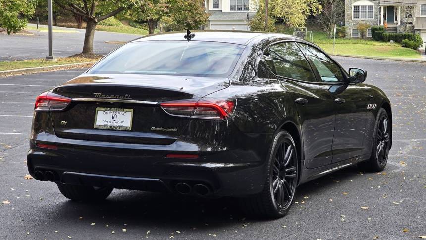 2022 maserati quattroporte modena q4