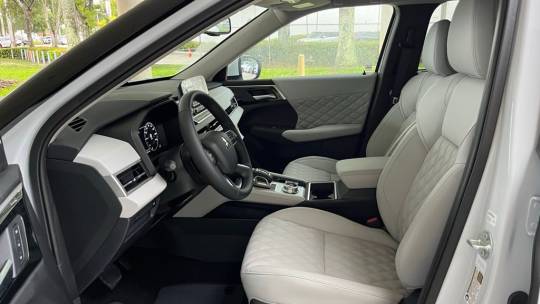 2024 Mitsubishi Outlander