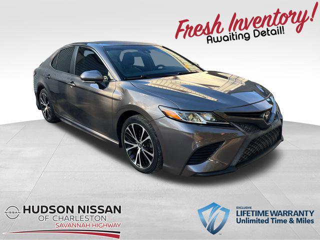 2019 toyota camry se