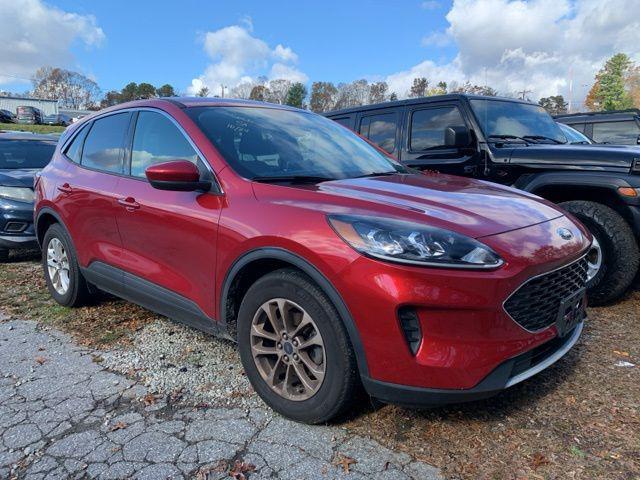2021 ford escape se
