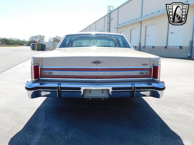 1978 lincoln town car in o'fallon, illinois
