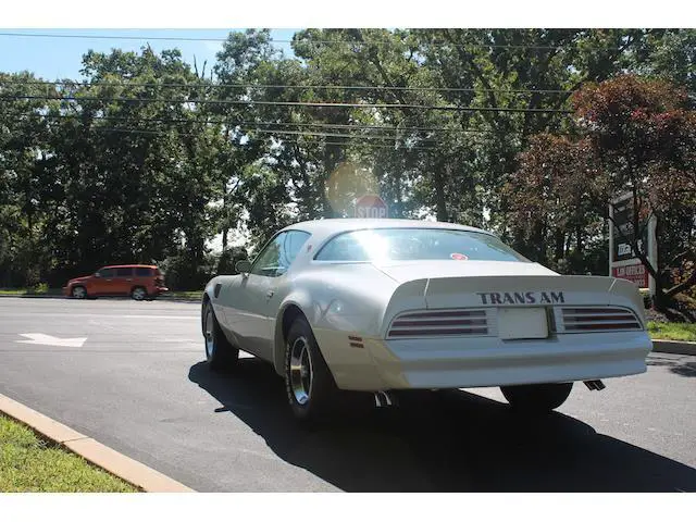 1976 pontiac trans am 43,341 miles white 2 door 455 cu-in manual