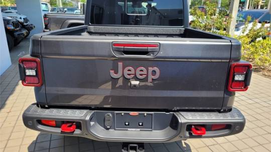 2024 Jeep Gladiator