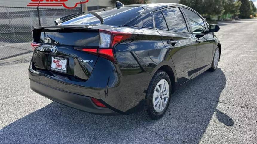 2019 toyota prius