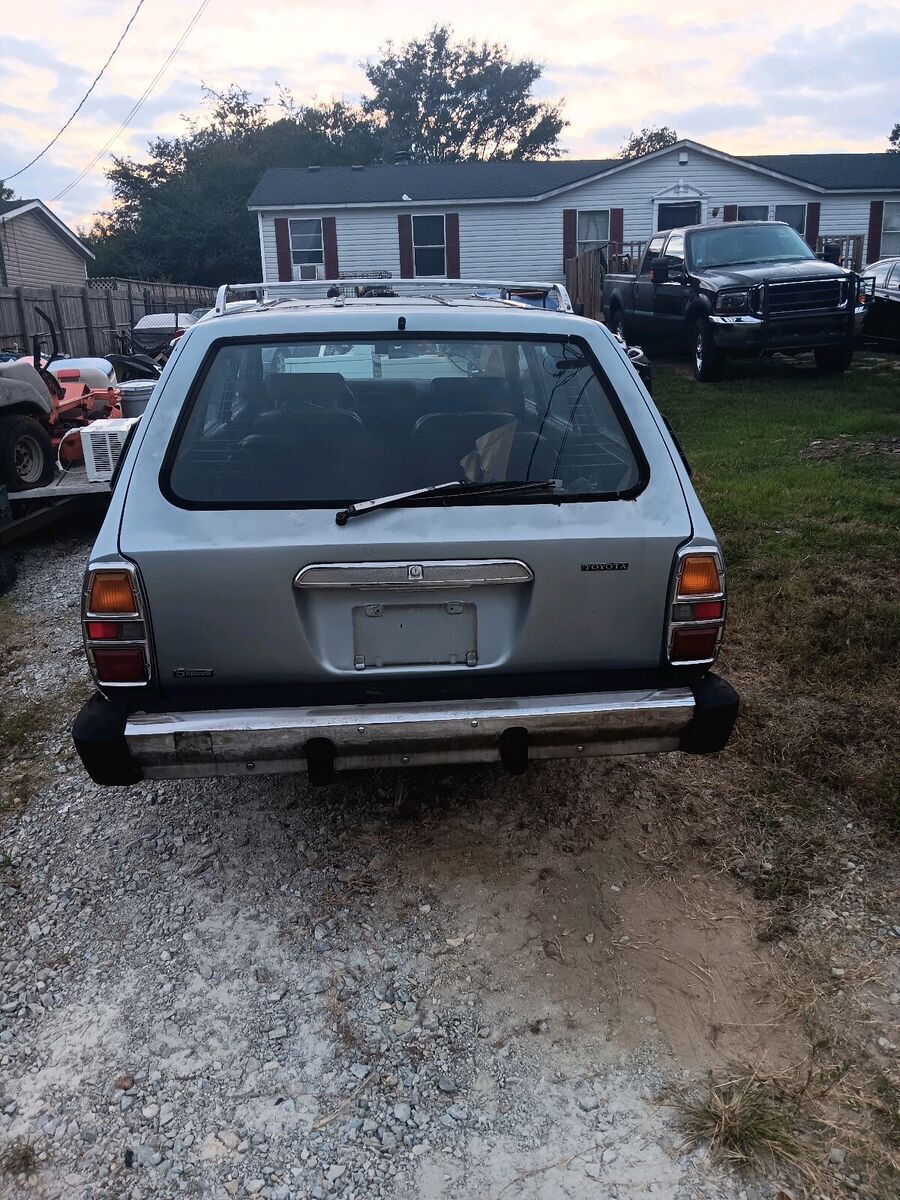 1978 toyota corona grey