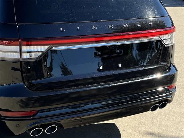 2023 lincoln aviator black label awd