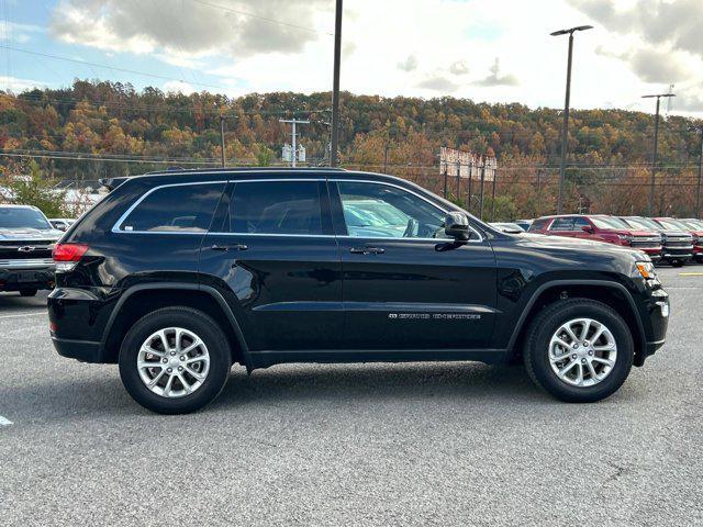 2022 jeep grand cherokee laredo