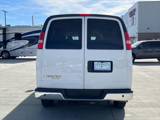 2016 chevrolet express 3500 ls
