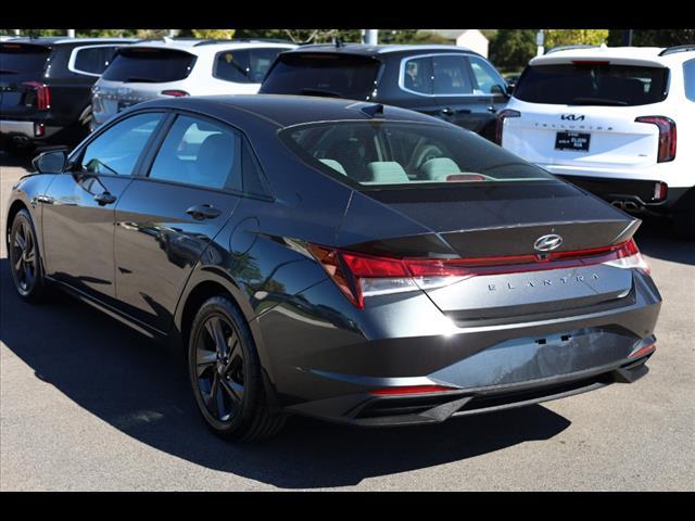 2022 hyundai elantra sel