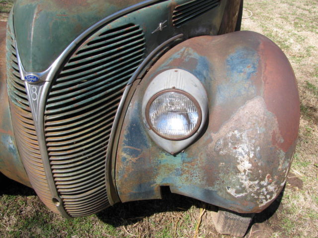 1938 ford deluxe coupe