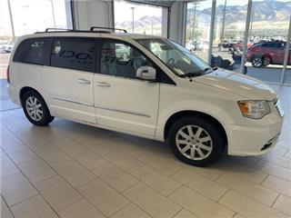 2011 Chrysler touring-l