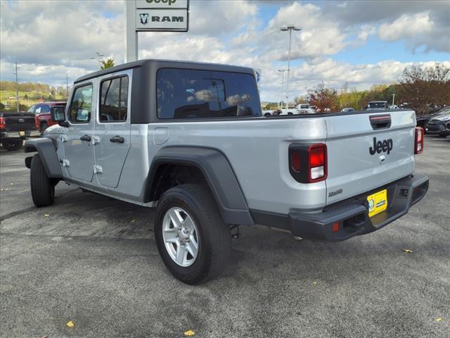 2023 jeep gladiator sport s