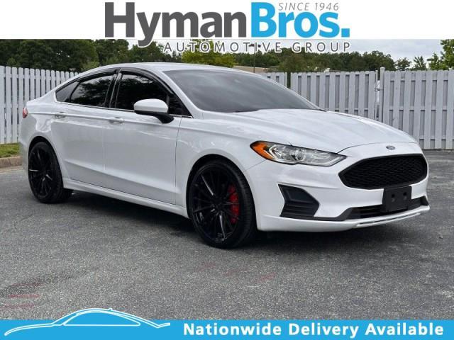 2020 ford fusion se