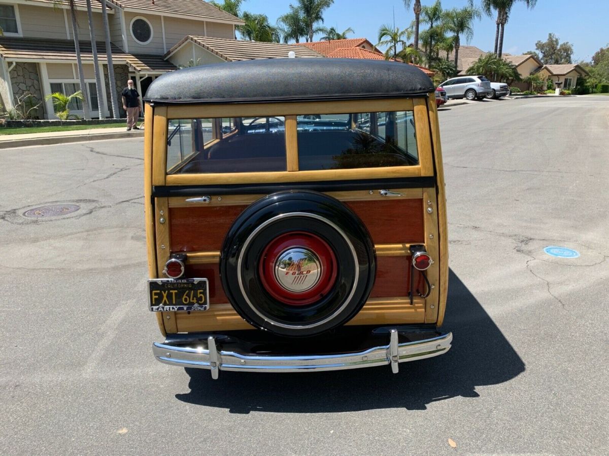 1946 ford super deluxe woody station wagon