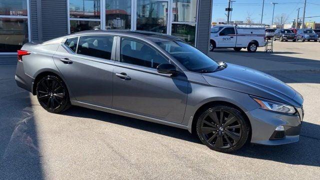 2020 nissan altima 2.5 sr in appleton, wisconsin