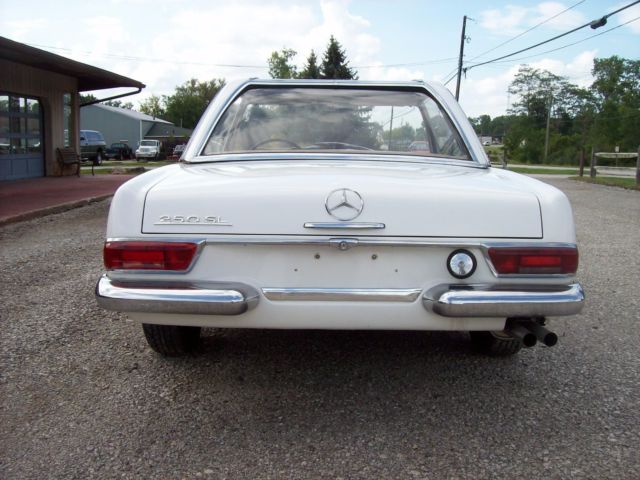 1967 mercedes benz 250sl. 4 speed. very good condition