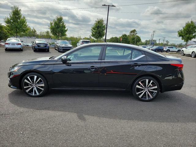 2022 nissan altima sr fwd