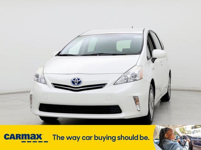 2014 toyota prius v two