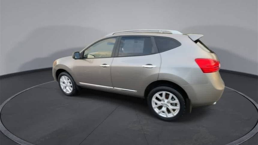 2011 nissan rogue sv
