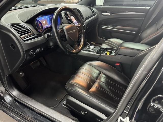 2022 chrysler 300 s