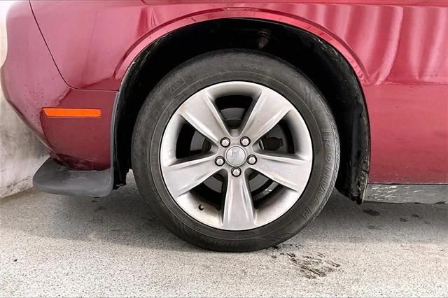 2018 dodge challenger sxt