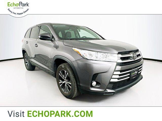 2017 toyota highlander le plus