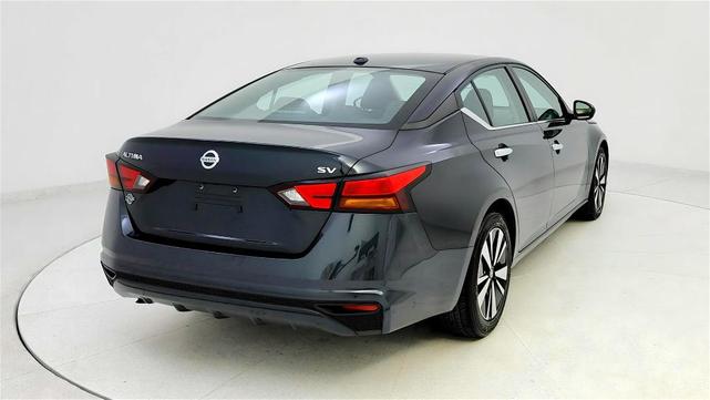 2022 nissan altima 2.5 sv