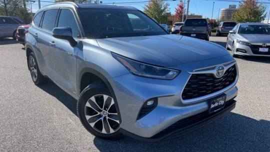 2021 toyota highlander hybrid xle