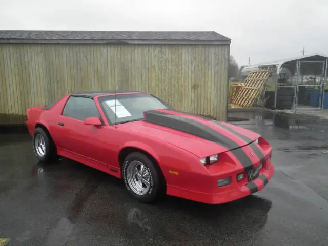1989 chevrolet camaro iroc-z coupe 2-door high performance engine fb385