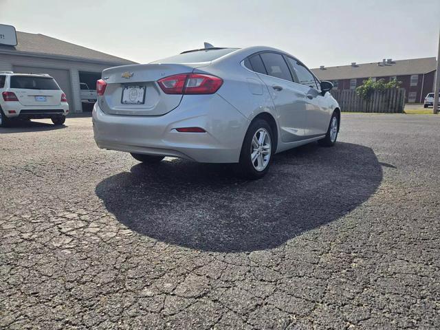 2018 chevrolet cruze lt