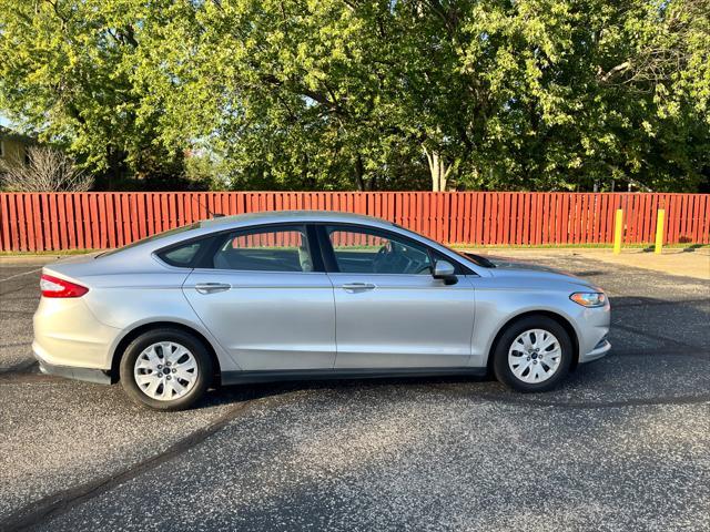 2013 ford fusion s