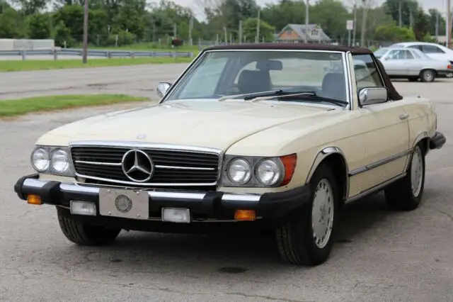 mercedes benz 380sl / great condition / clean title