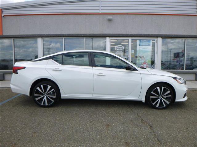 2022 nissan altima sr intelligent awd