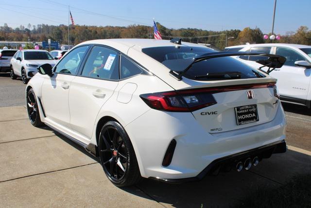 2024 honda civic type r base